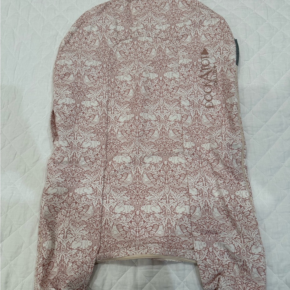 DockATot Deluxe Pink Patterned Baby Lounger cover